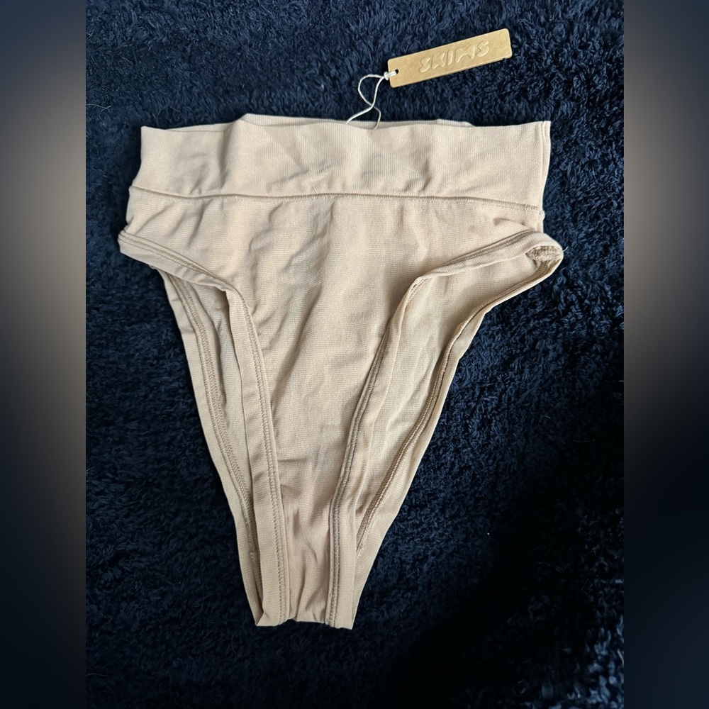 Skims summer mesh xs briefs